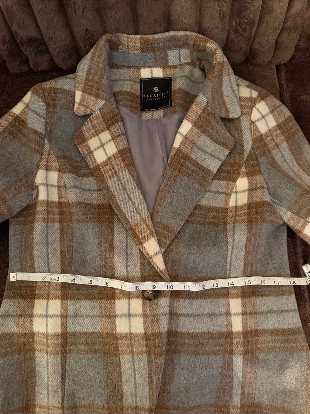 bagatelle Plaid Tailored Blazer in Beige and Taupe - Picture 8 of 10